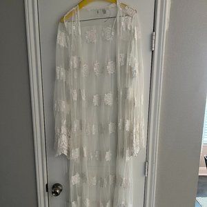 Lulus Long Sleeve White Lace Duster/Cover Up - S